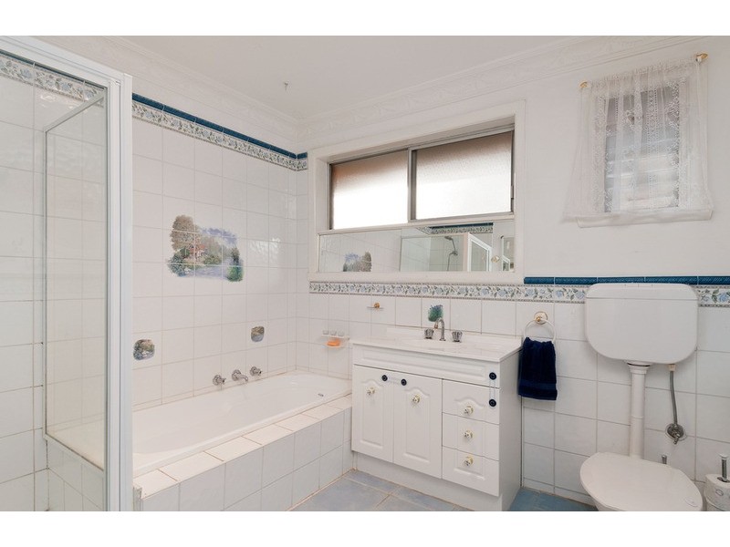 11 Mimosa Avenue, Kilsyth VIC 3137