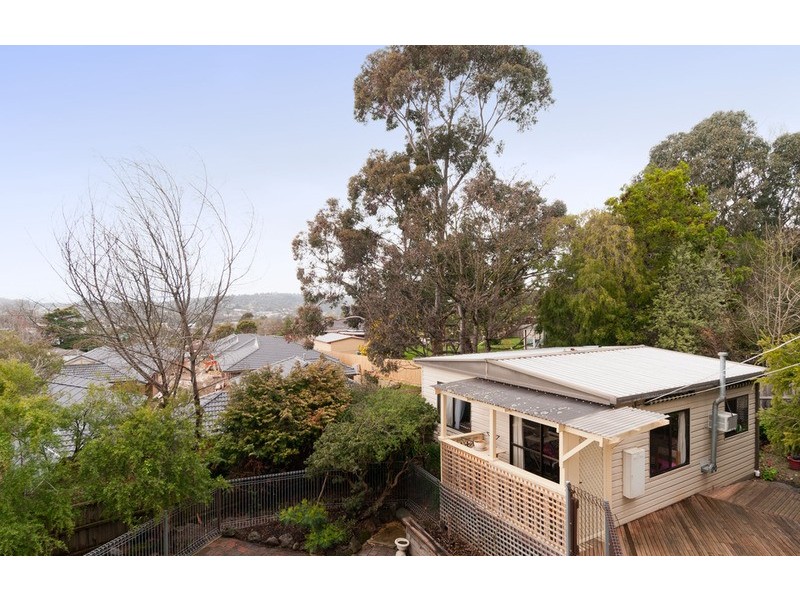 4 Greythorn Court, Chirnside Park VIC 3116