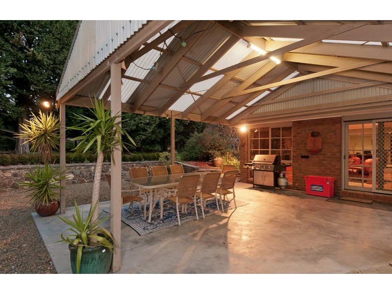 216 Cardigan Road, Mooroolbark VIC 3138