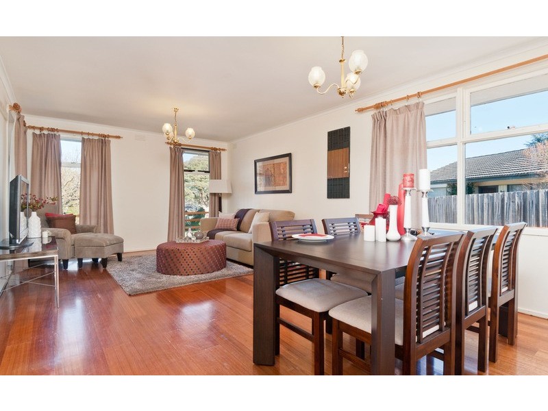 26 Ballantyne Crescent, Kilsyth VIC 3137