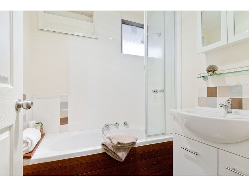 26 Ballantyne Crescent, Kilsyth VIC 3137