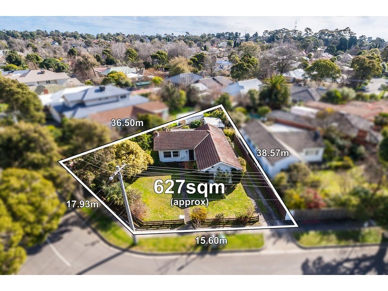 47 Rosstrevor Crescent, Mitcham VIC 3132