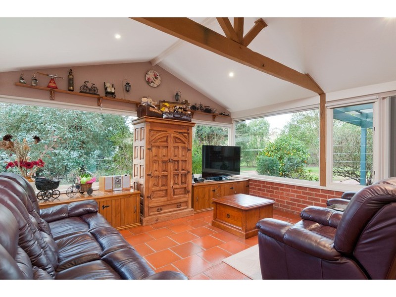 12 Link Road, Seville VIC 3139