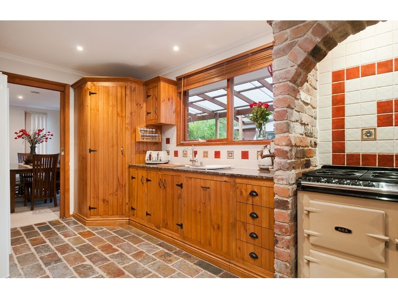12 Link Road, Seville VIC 3139