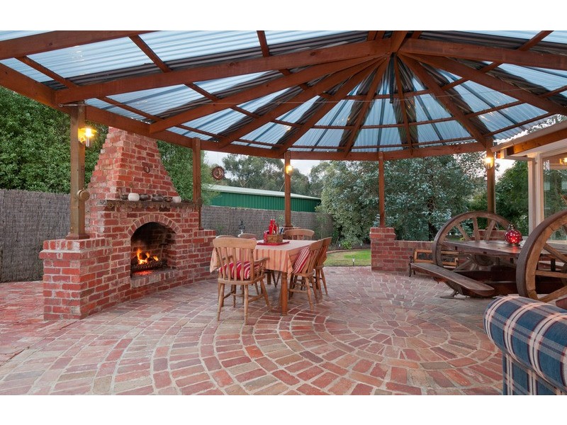 12 Link Road, Seville VIC 3139