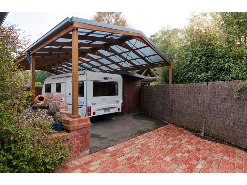 12 Link Road, Seville VIC 3139