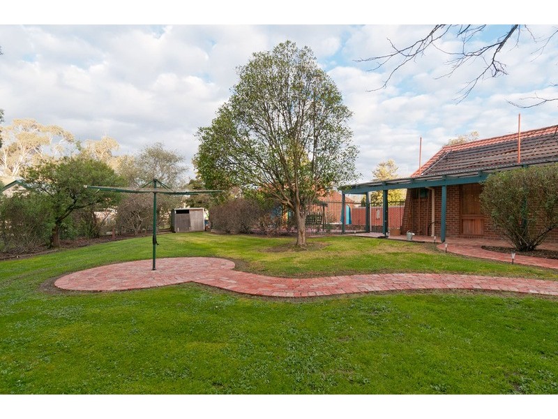 12 Link Road, Seville VIC 3139