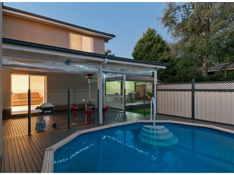 8 Terra Rossa Court, Mooroolbark VIC 3138