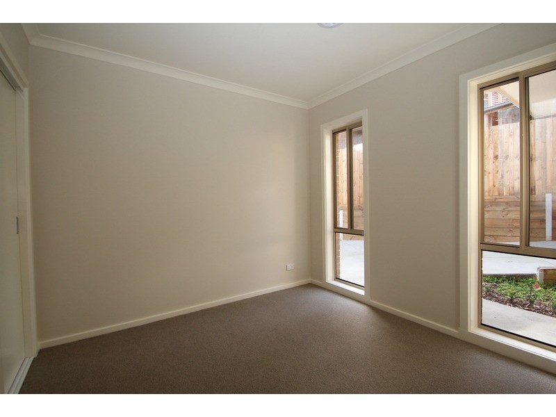 2/1 Elaine Court, Mooroolbark VIC 3138