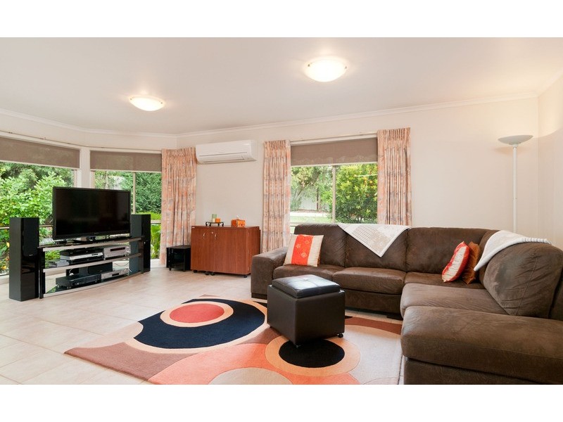 15 Goldentree Drive, Chirnside Park VIC 3116