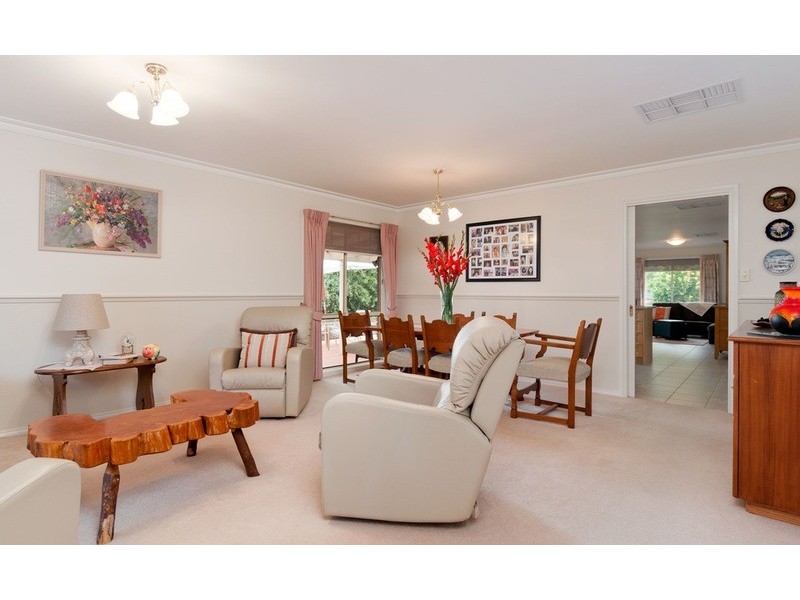 15 Goldentree Drive, Chirnside Park VIC 3116