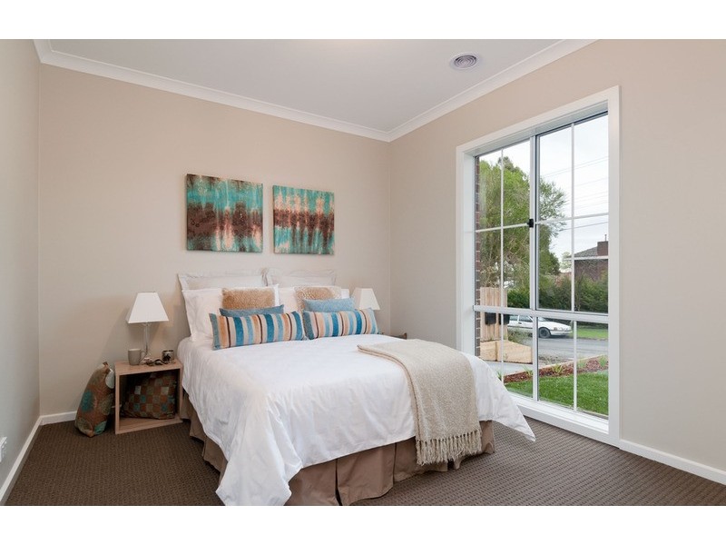 1/22 Elms Road, Mooroolbark VIC 3138