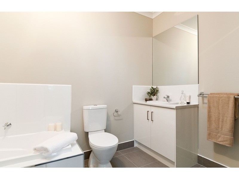 1/22 Elms Road, Mooroolbark VIC 3138