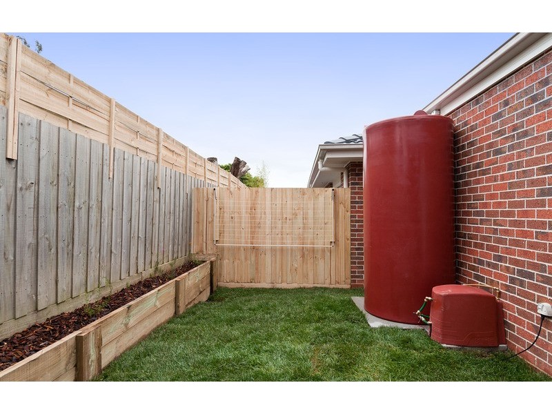 1/22 Elms Road, Mooroolbark VIC 3138