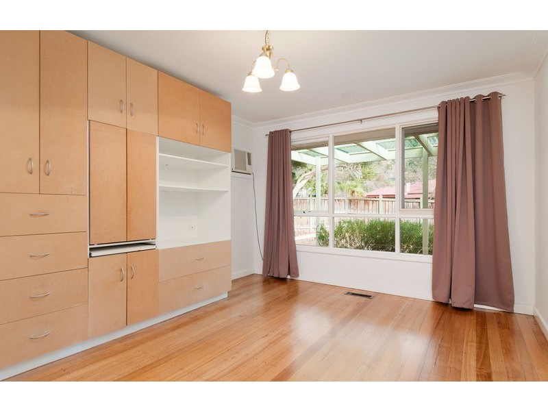 66 Lyons Road, Croydon VIC 3136