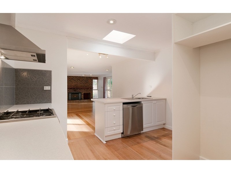 66 Lyons Road, Croydon VIC 3136