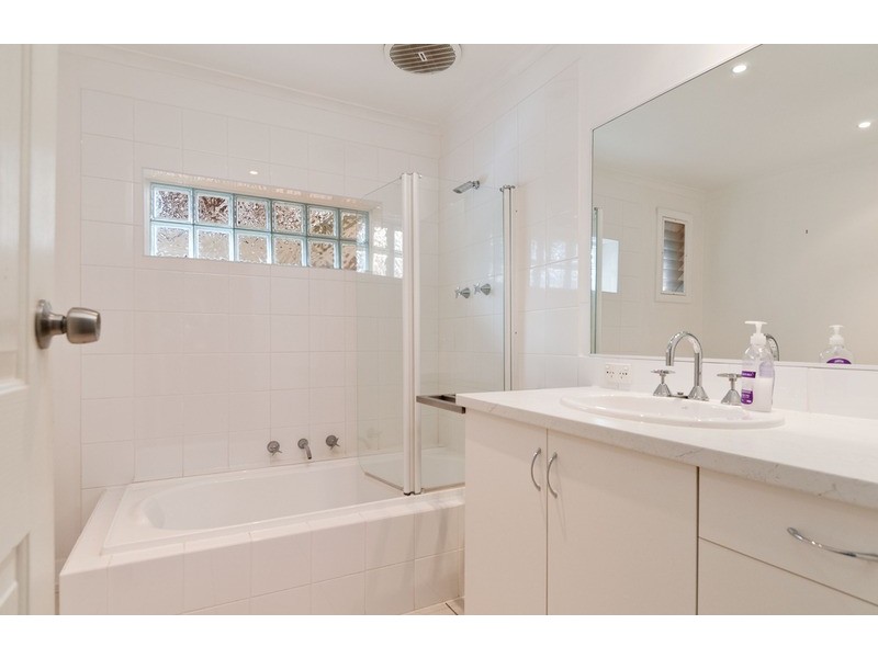 66 Lyons Road, Croydon VIC 3136