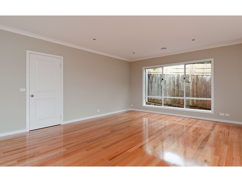 3/22 Elms Road, Mooroolbark VIC 3138