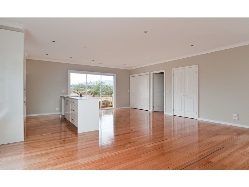 3/22 Elms Road, Mooroolbark VIC 3138