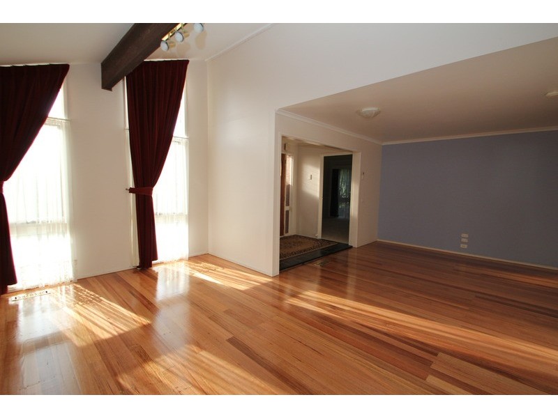 31 Parkvalley  Drive, Chirnside Park VIC 3116