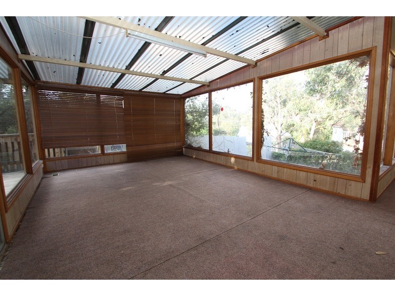 2 Yarra Road, Croydon Hills VIC 3136