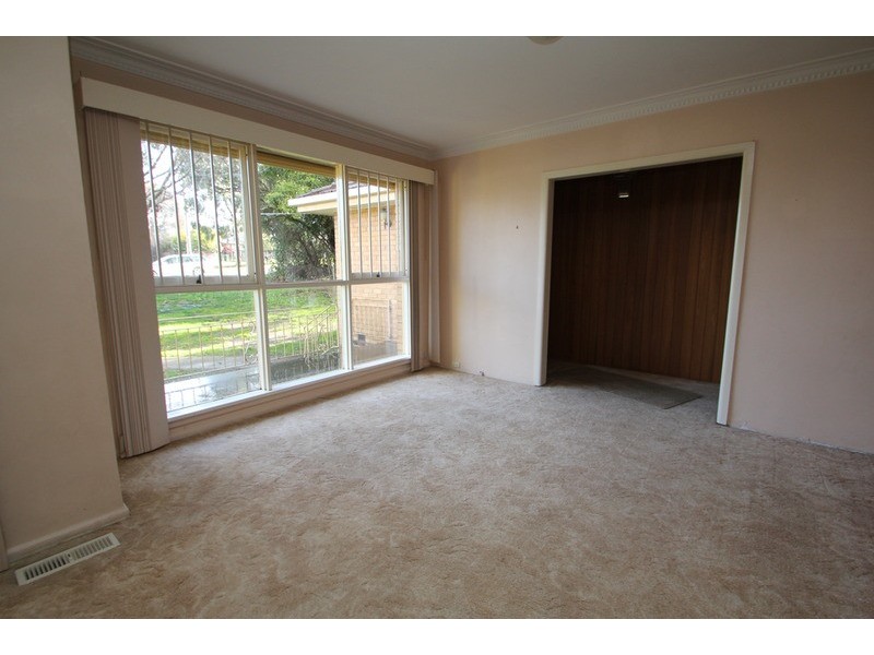 2 Yarra Road, Croydon Hills VIC 3136