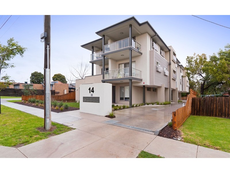 1/14 Landale Avenue, Croydon VIC 3136