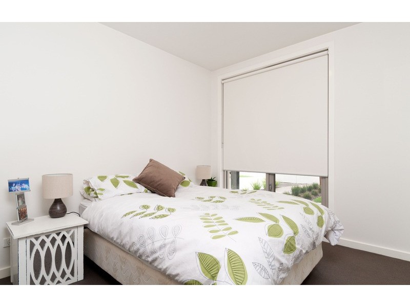 1/14 Landale Avenue, Croydon VIC 3136