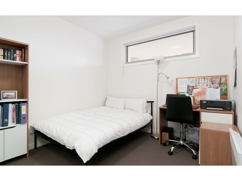 1/14 Landale Avenue, Croydon VIC 3136