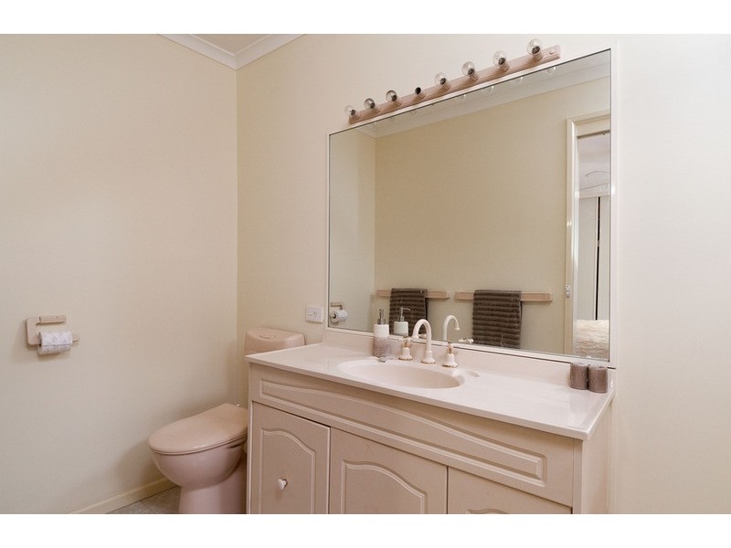 1/22 Savannah  Drive, Mooroolbark VIC 3138