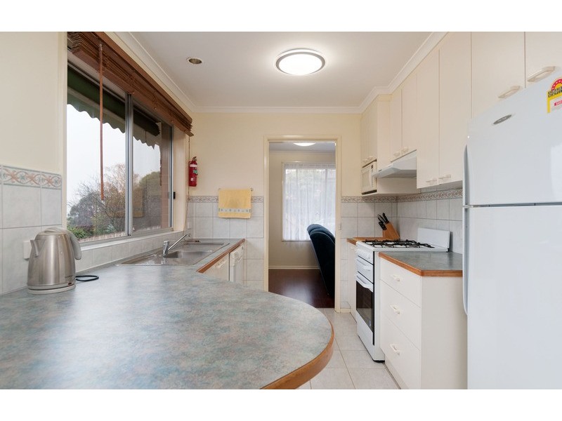 1/22 Savannah  Drive, Mooroolbark VIC 3138