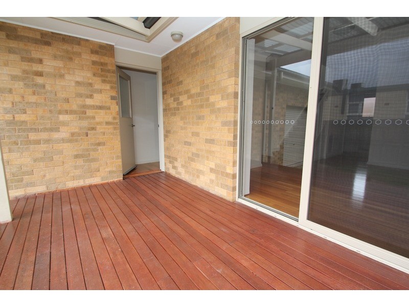 1/13 Railway  Crescent, Croydon VIC 3136
