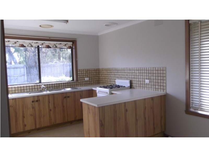 1/34 Liverpool Road, Kilsyth VIC 3137