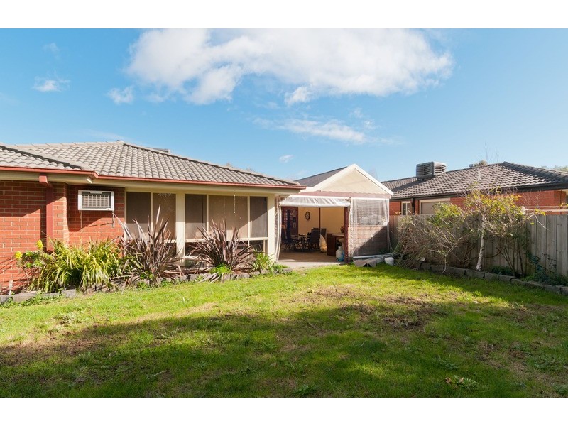 13 Yolanda Court, Kilsyth VIC 3137