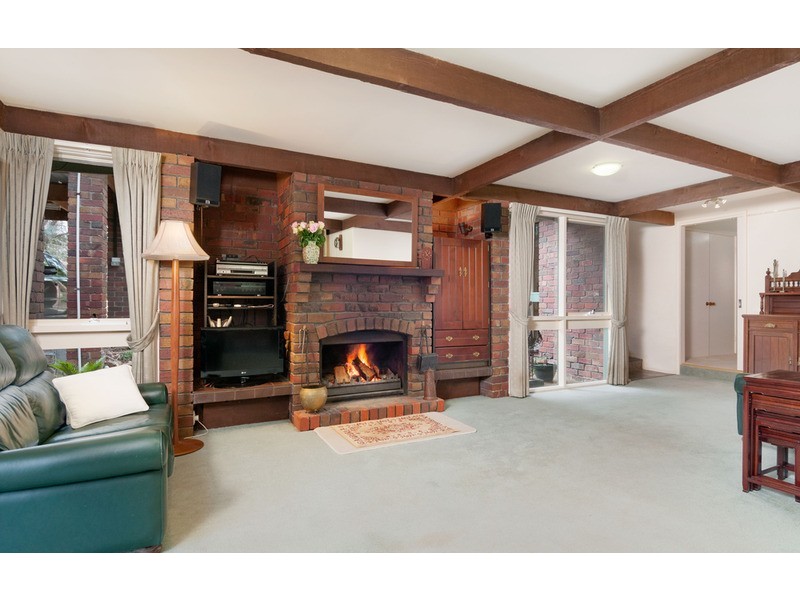 95 Pine Road, Mooroolbark VIC 3138