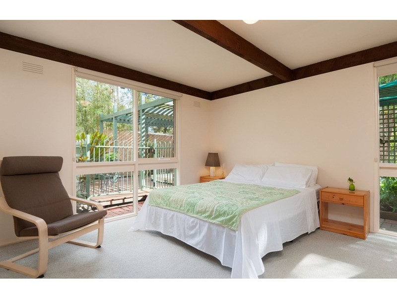 95 Pine Road, Mooroolbark VIC 3138