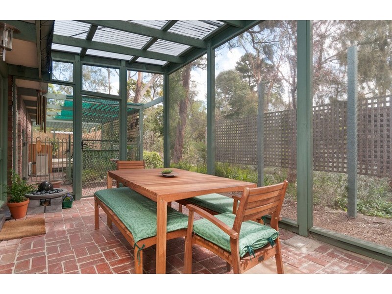 95 Pine Road, Mooroolbark VIC 3138