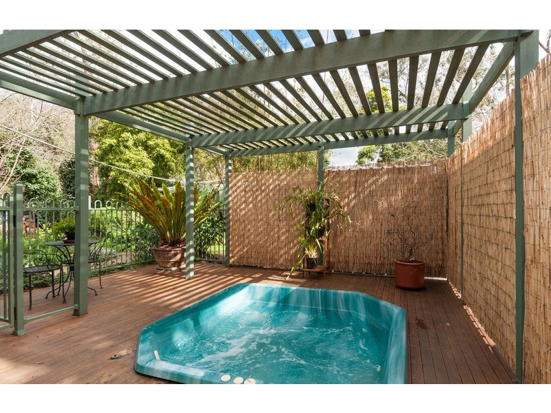 95 Pine Road, Mooroolbark VIC 3138