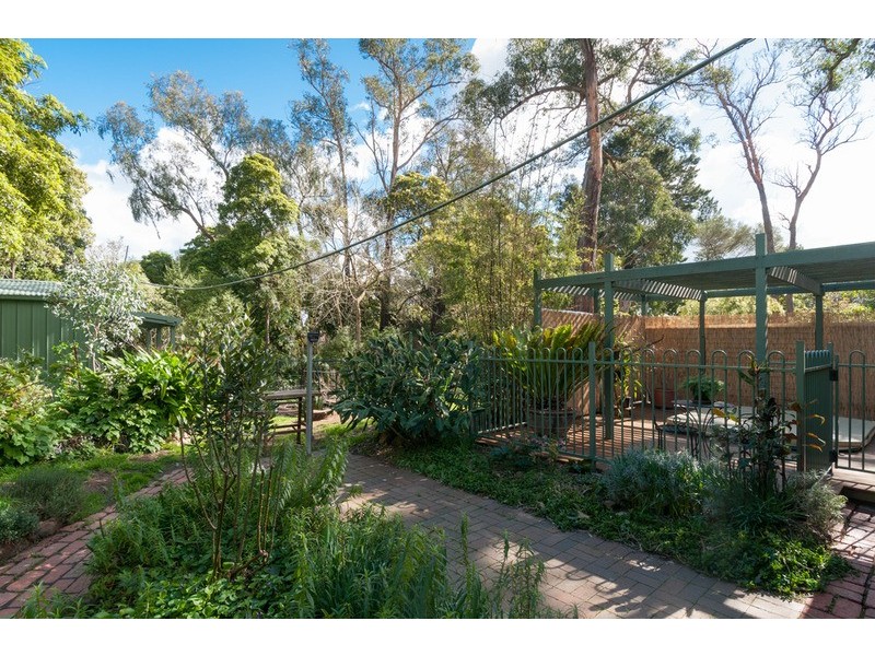 95 Pine Road, Mooroolbark VIC 3138