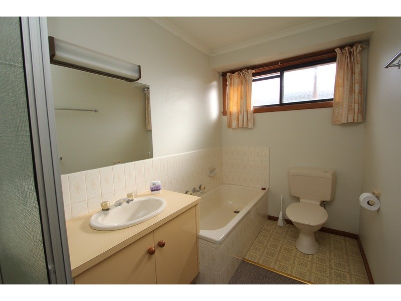 7 Celeste Court, Chirnside Park VIC 3116