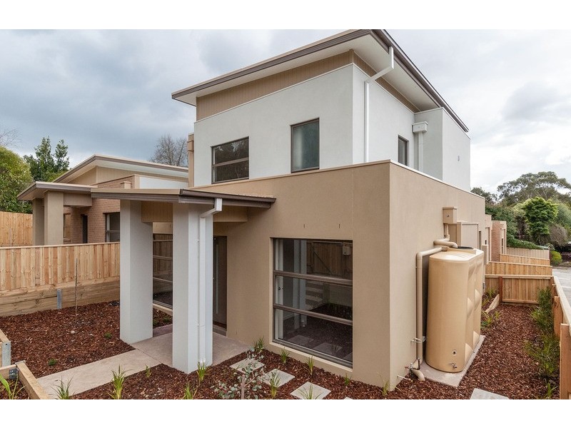 2/87 Lincoln Road, Croydon VIC 3136