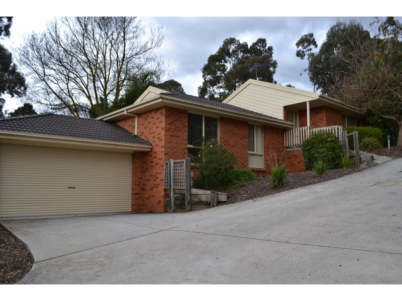 4/8-10 Wyuna  Walk, Mooroolbark VIC 3138