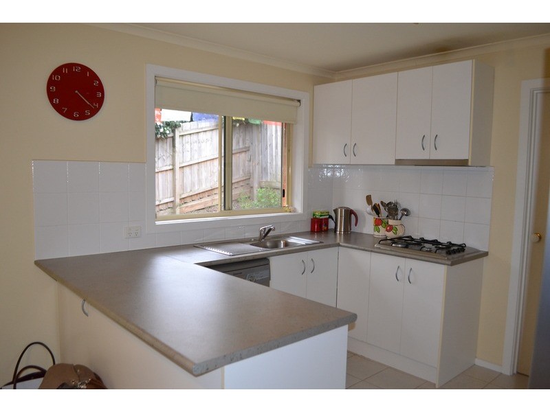 4/8-10 Wyuna  Walk, Mooroolbark VIC 3138