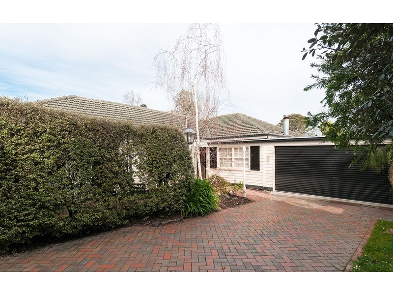 10 & 12 Cherylnne Crescent, Kilsyth VIC 3137