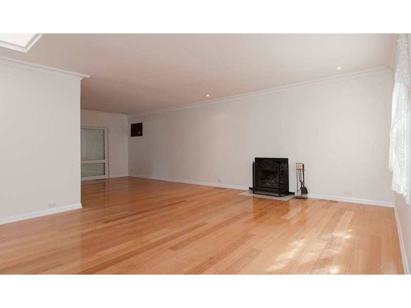 10 & 12 Cherylnne Crescent, Kilsyth VIC 3137