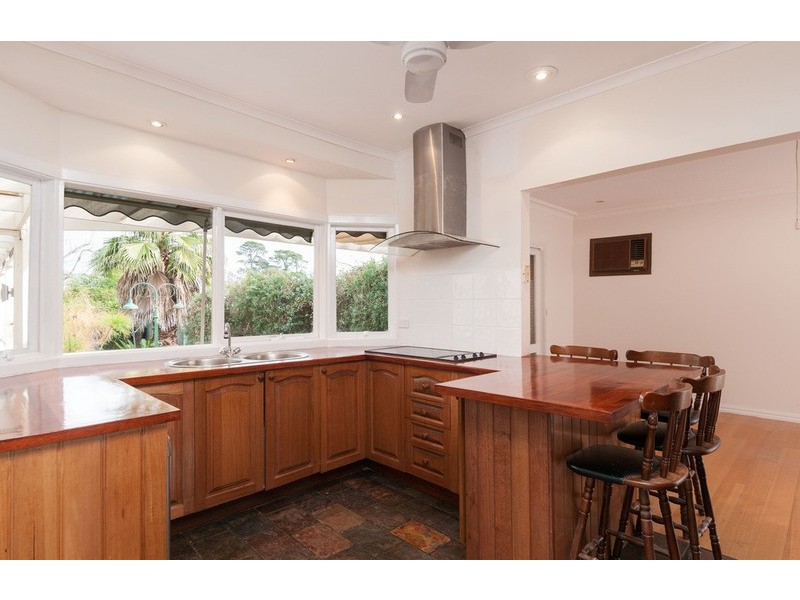 10 & 12 Cherylnne Crescent, Kilsyth VIC 3137