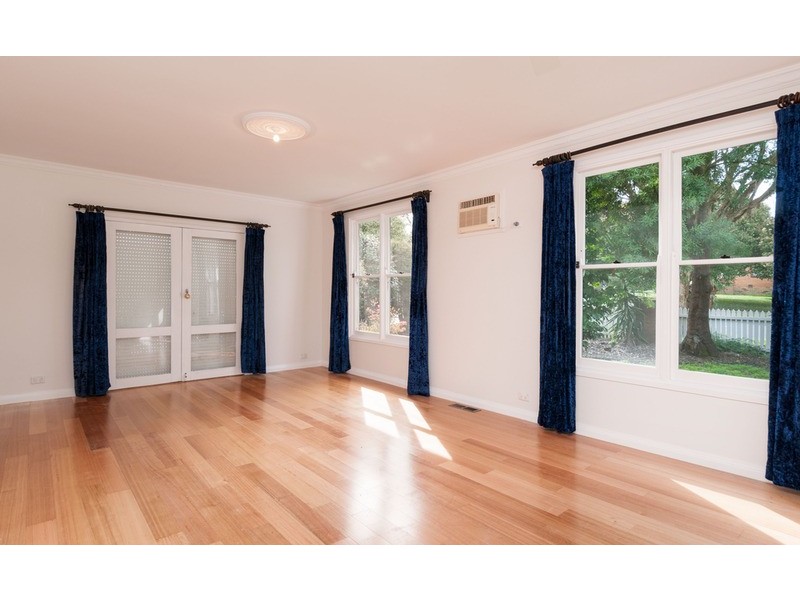 10 & 12 Cherylnne Crescent, Kilsyth VIC 3137