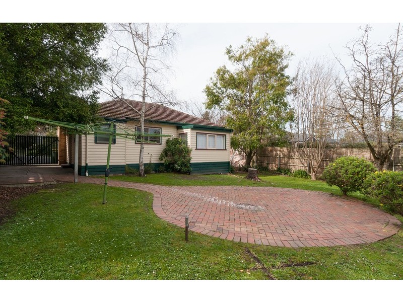 10 & 12 Cherylnne Crescent, Kilsyth VIC 3137