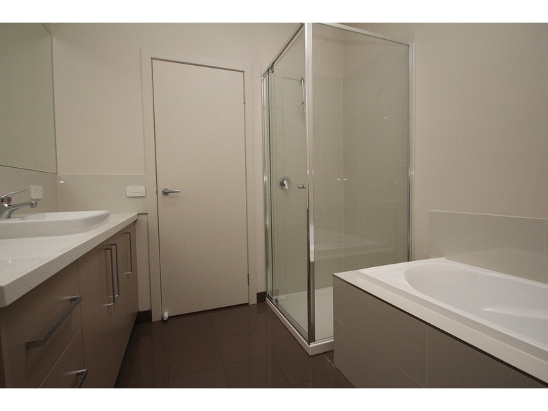 1/87 Lincoln Road, Croydon VIC 3136