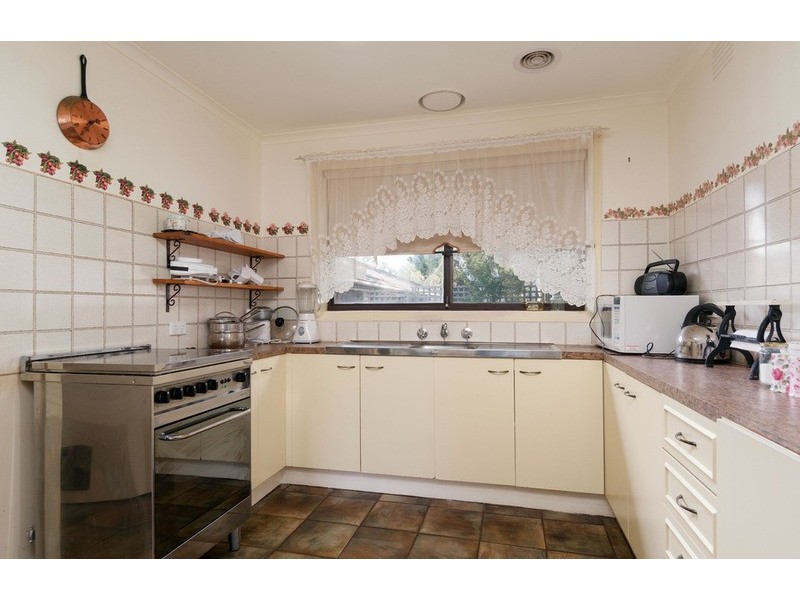 2/76 Sherlock Road, Croydon VIC 3136